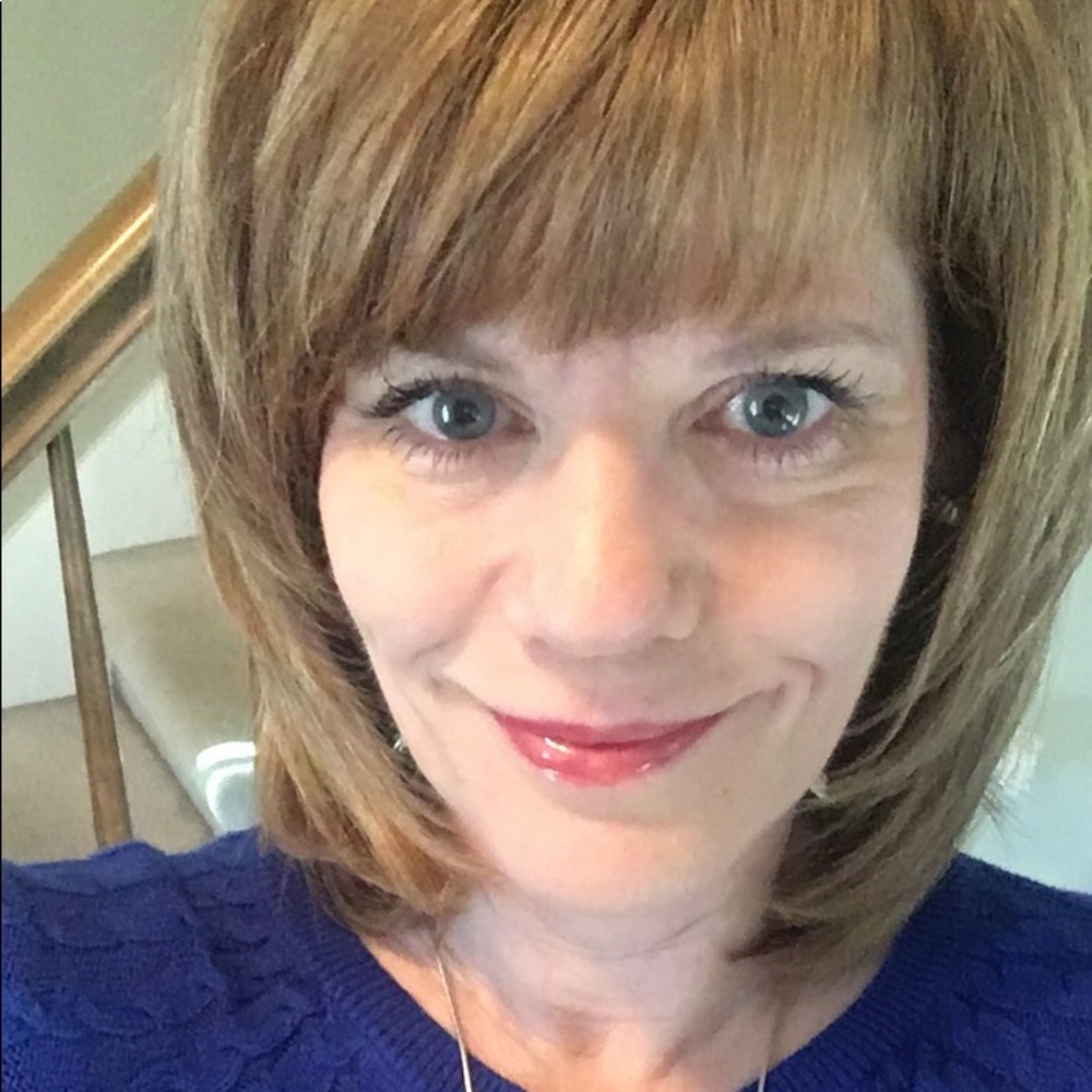 Meet your Posher, Stephanie